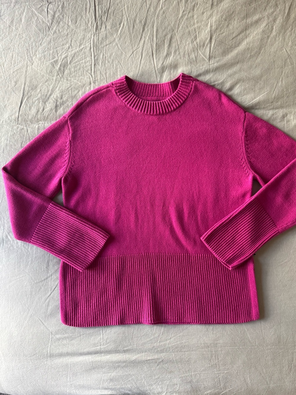 Gap - Women's Magenta Crewneck Sweater